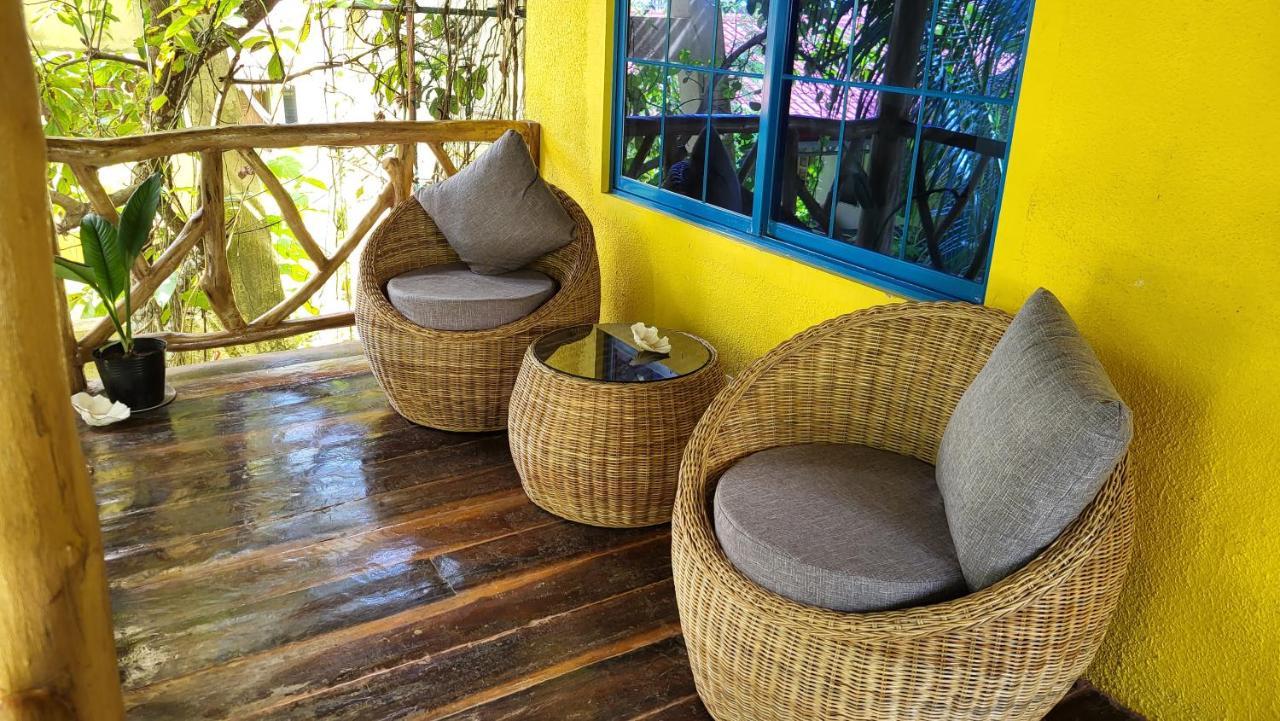 Apo Diver Beach Resort San Juan  Exteriér fotografie