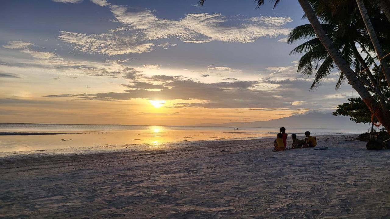 Apo Diver Beach Resort San Juan  Exteriér fotografie